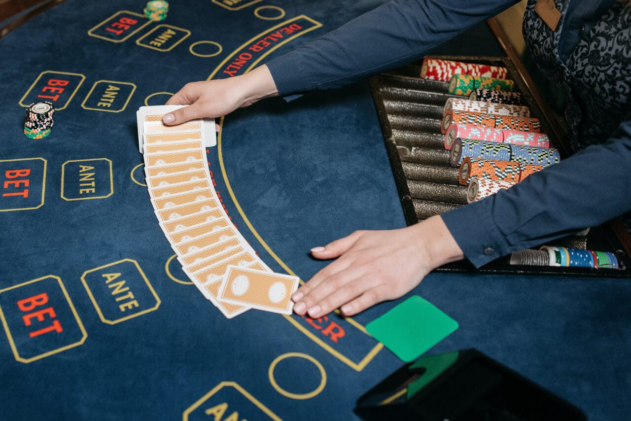 Was ist der Table of Play beim Baccarat? Glossar